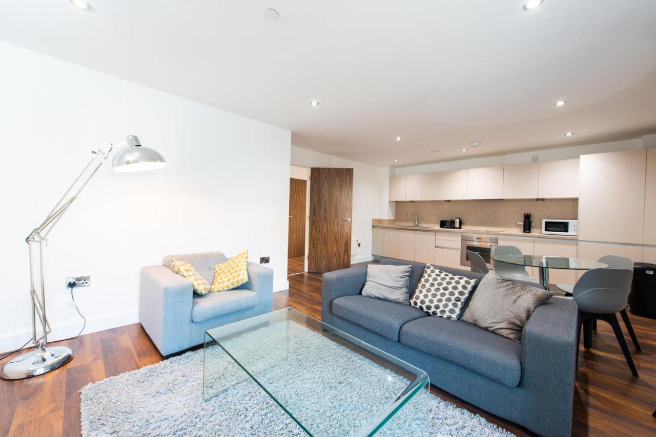 The Assembly Manchester Oasis Holding Extérieur photo